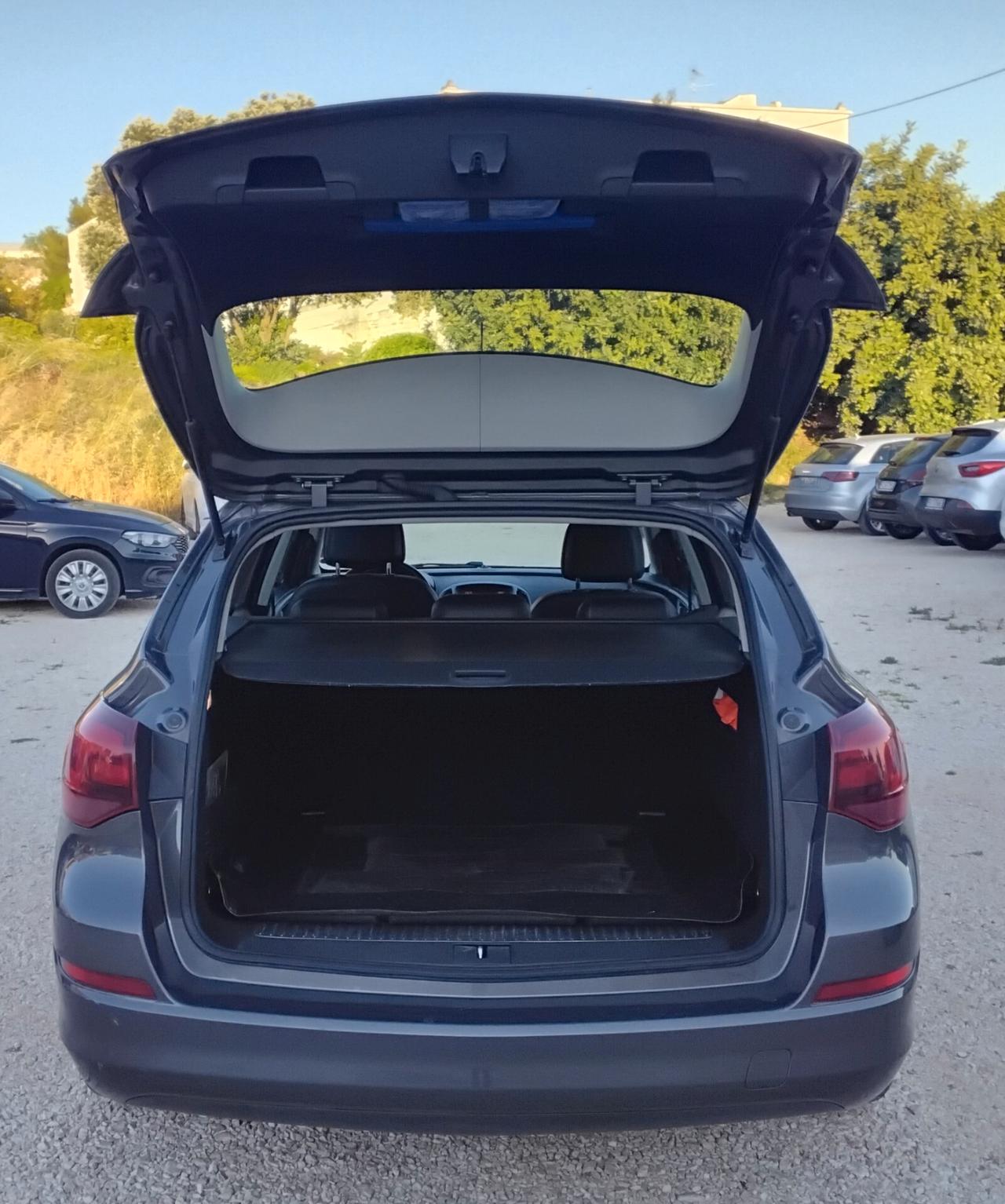 Opel Astra 1.7 CDTI 110CV Sports Tourer Cosmo