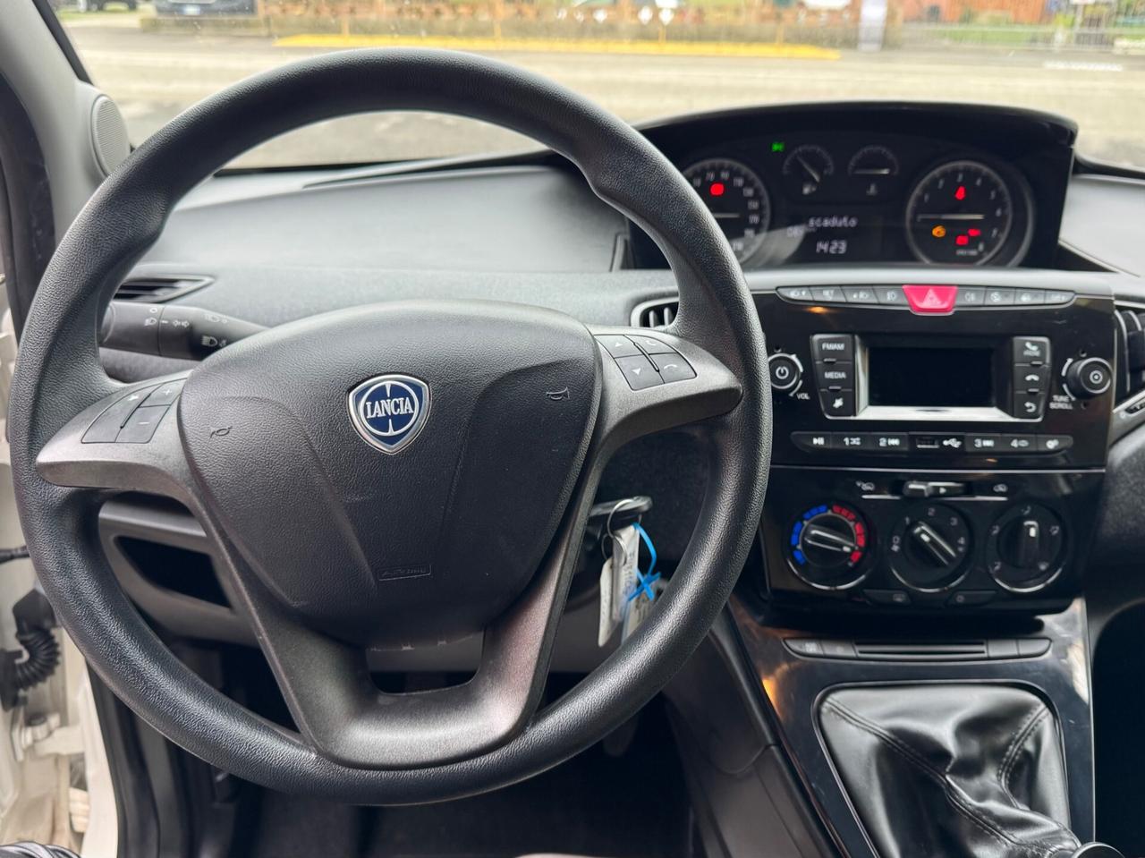 Lancia Ypsilon 1.2 69 CV 5 porte Elefantino Blu