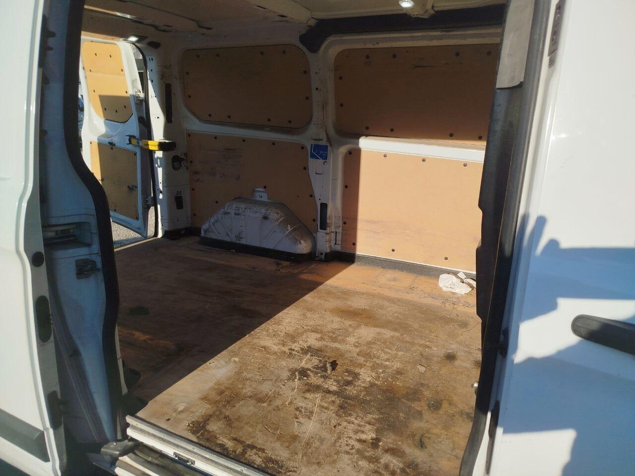 Ford transit custom 2000 tdi 131 cv gancio traino