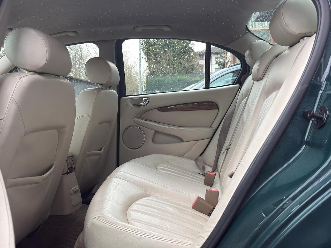 Jaguar X-Type 2.5 V6 24V cat Executive