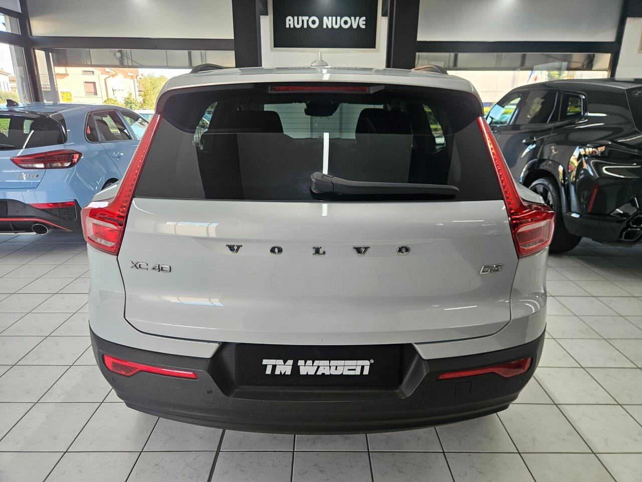 Volvo XC40 2.0 Business awd my20 - IVA ESPOSTA