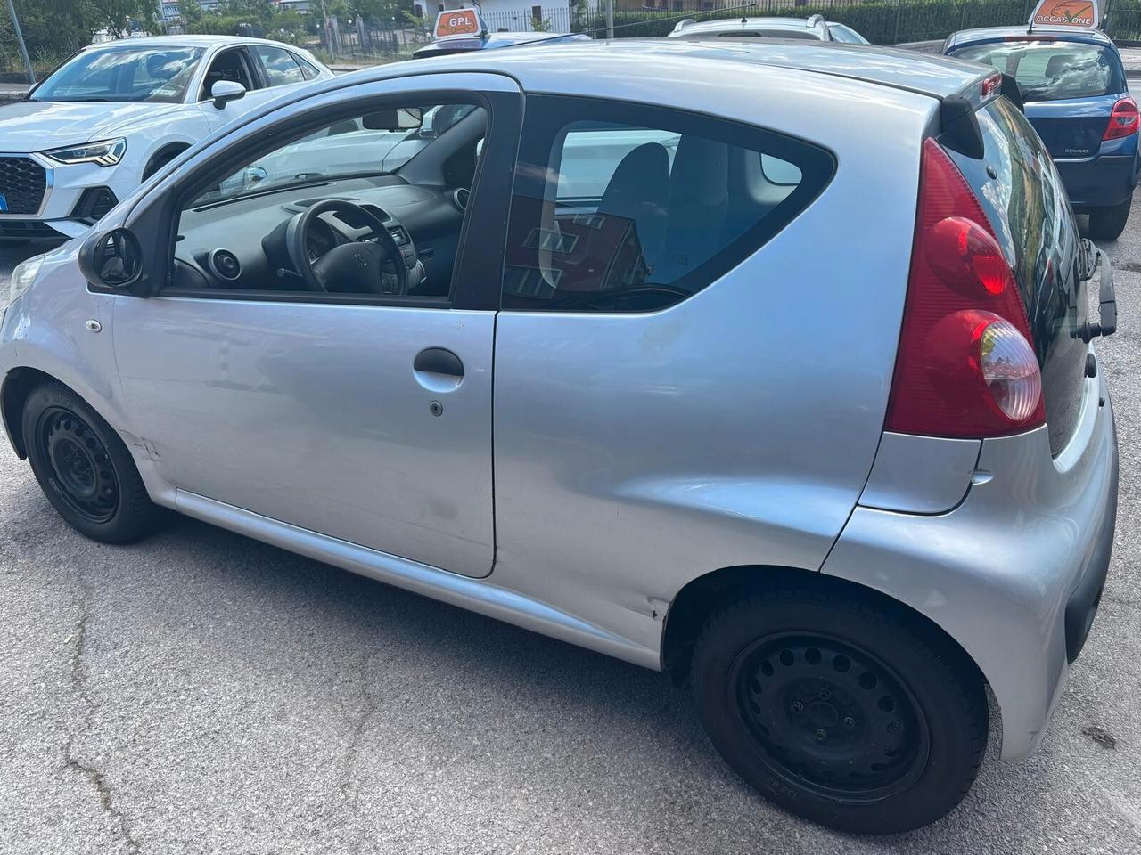 Peugeot 107 1.0 68CV 3p. Desir