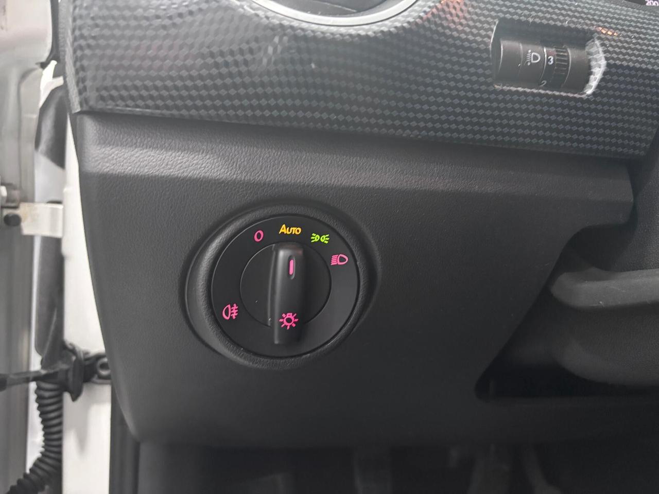 VOLKSWAGEN UP 1.0 TFSI METANO RETRO-CLIMA