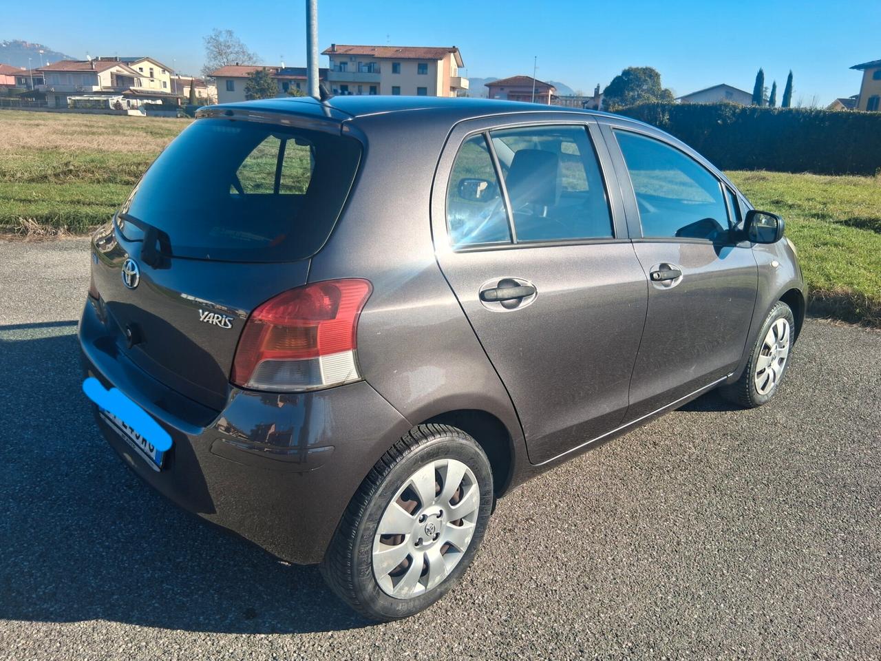Toyota Yaris 1.0 5 porte Sol