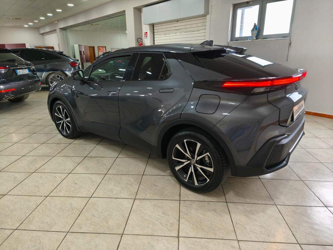 Toyota C-HR 1.8 HV Trend