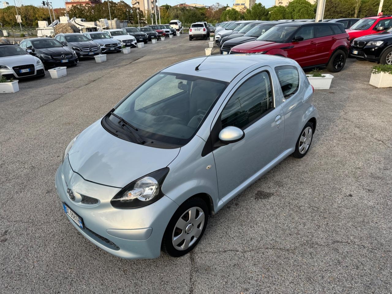 Toyota Aygo 1.0 12V VVT-i 3 porte Sol NEOPATENTATI