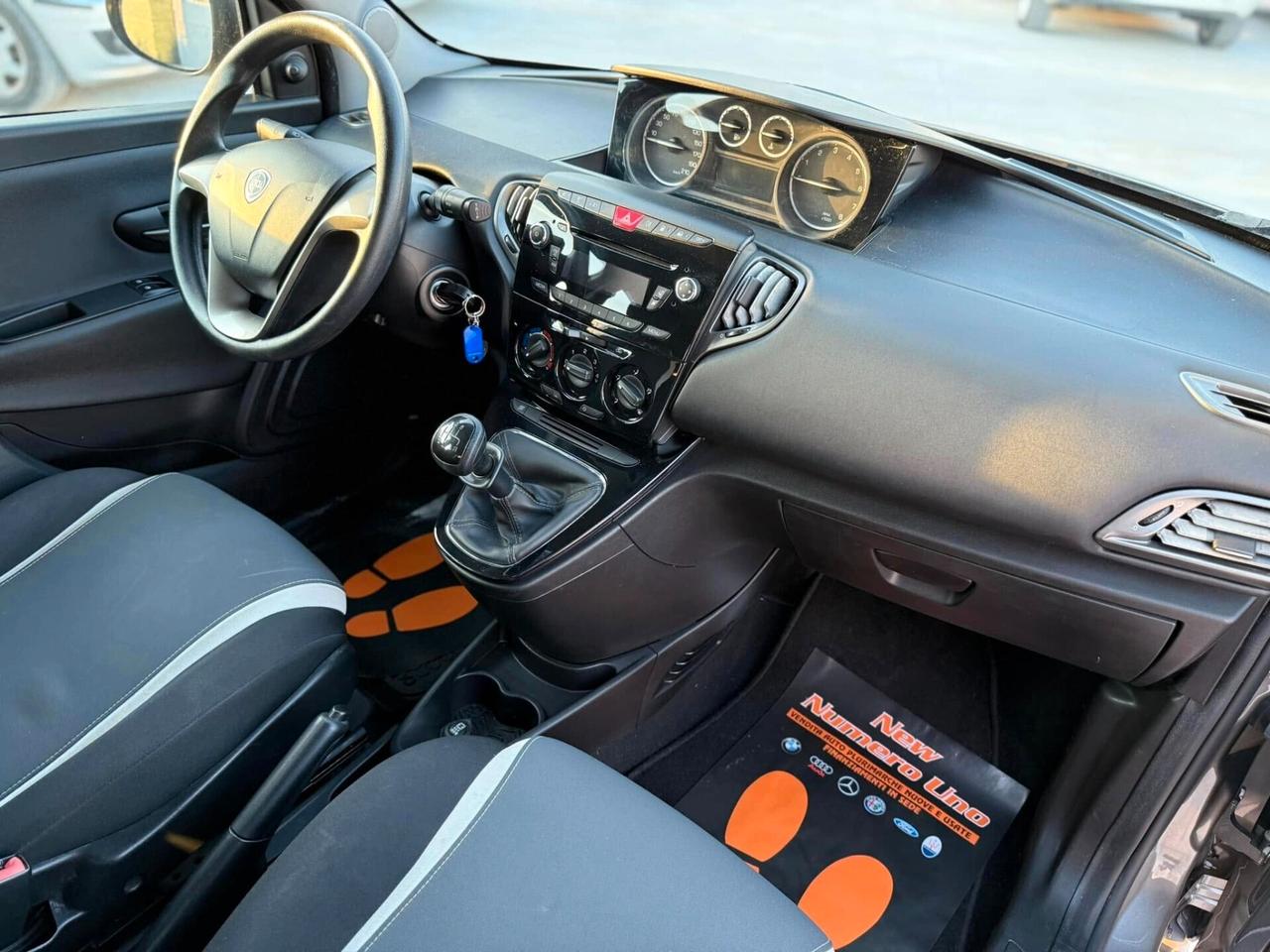 Lancia Ypsilon 1.2 69 CV 5 porte GPL Ecochic Gold