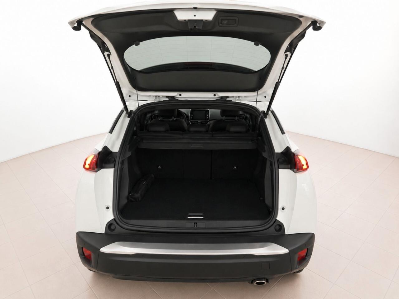Peugeot 2008 BlueHDi 130 S&S EAT8 Allure