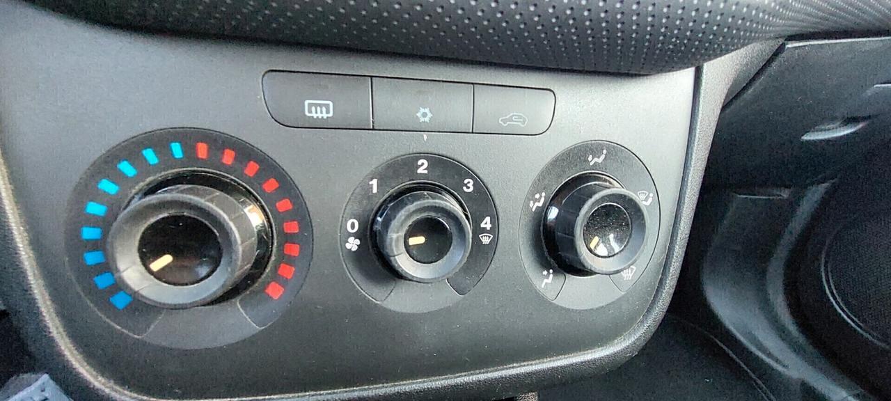 PUNTO EVO 150"ANNIVERSARIO 1,4 GPL DI SERIE DOPPIO TETTO APRIBILE LEGA IMPECCABILE