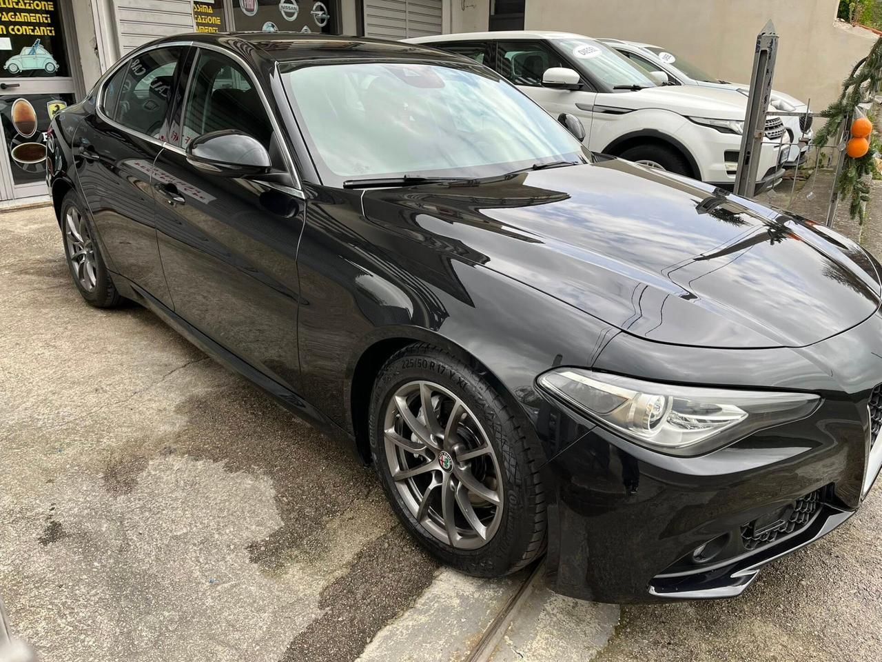 Alfa Romeo Giulia 2.2 Turbodiesel 150CV Business Launch Edition