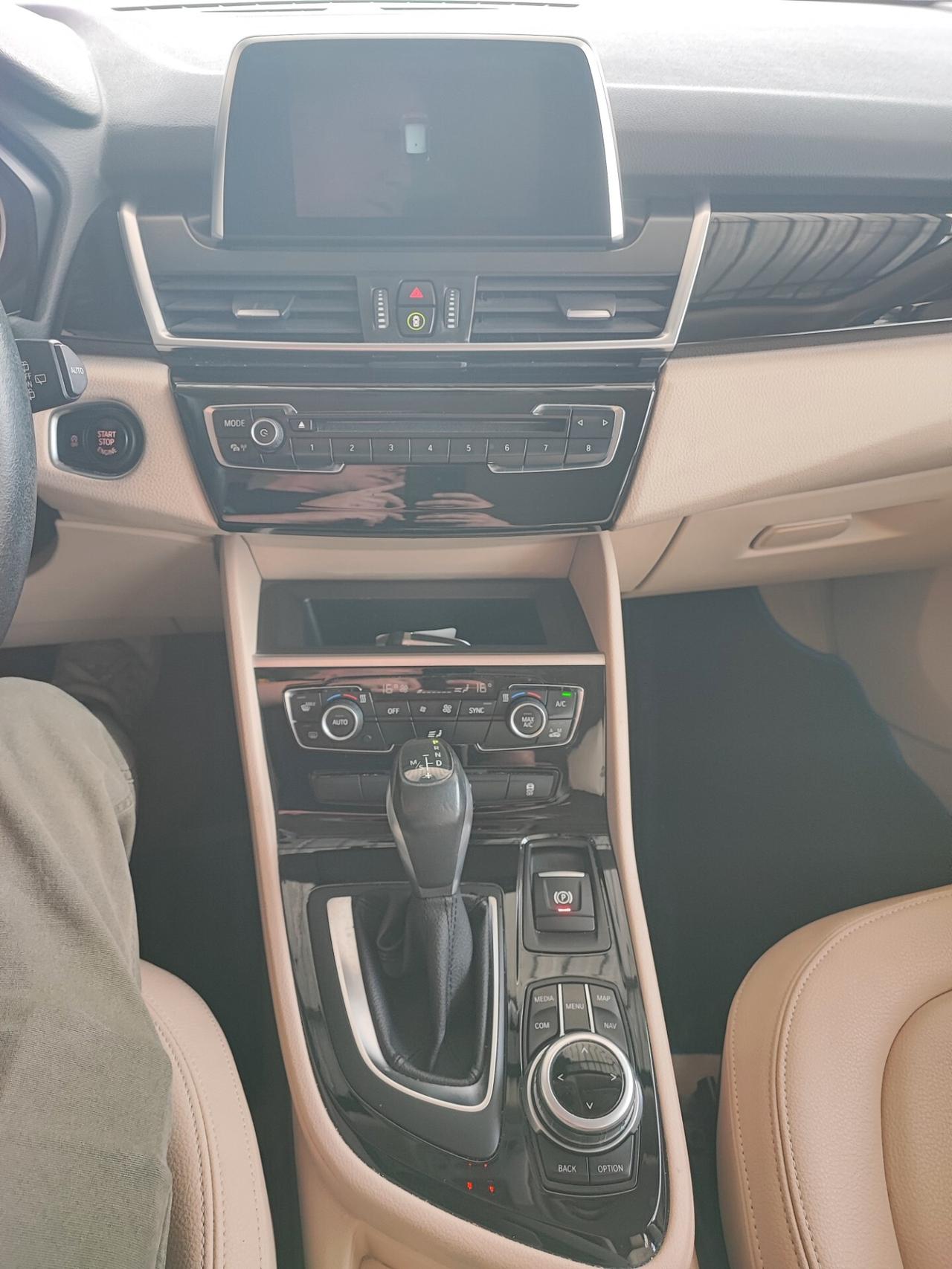 Bmw 2er Active Tourer 218d Sport