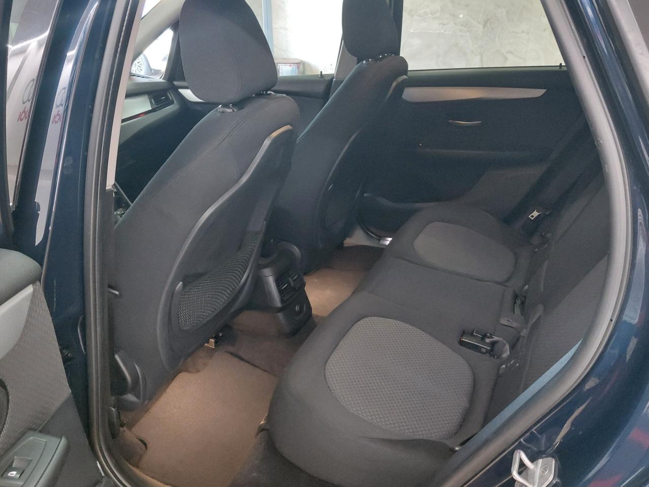 Bmw 2er Active Tourer 218d xDrive Advantage