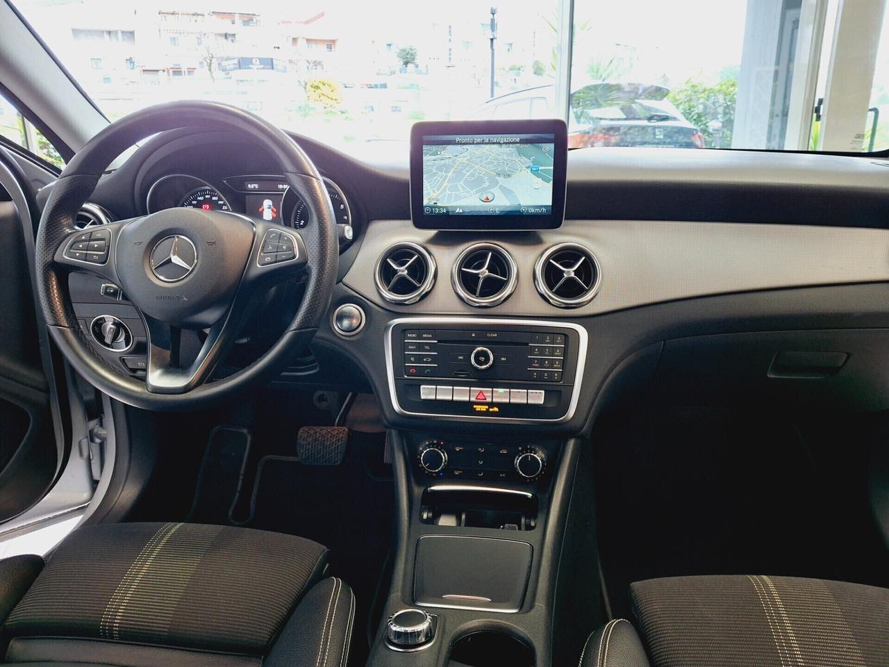 Mercedes-benz GLA 200 GLA 200 d Automatic Sport