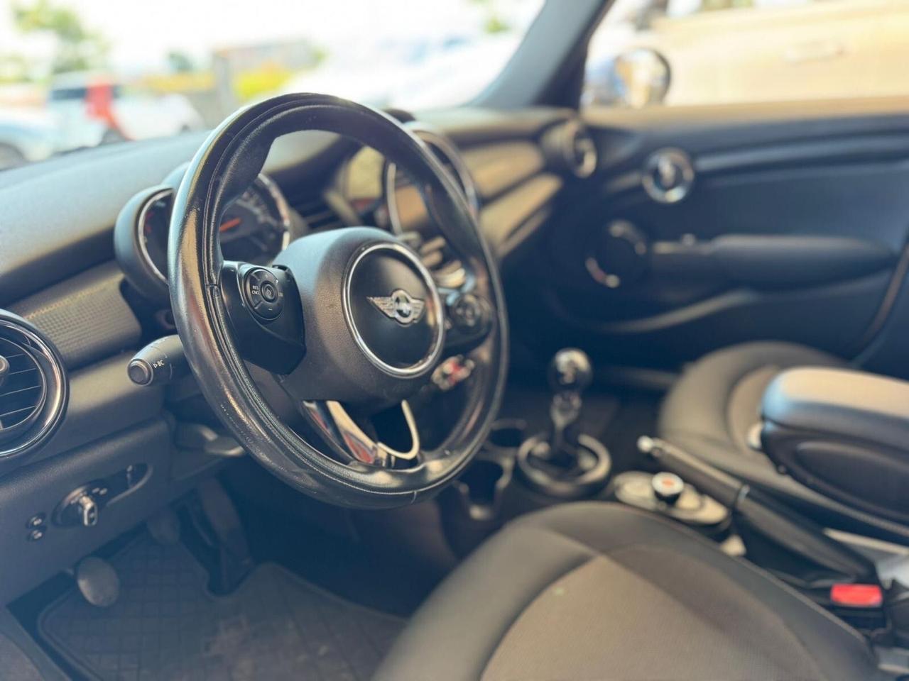 Mini 1.5 Cooper D Business 5 porte