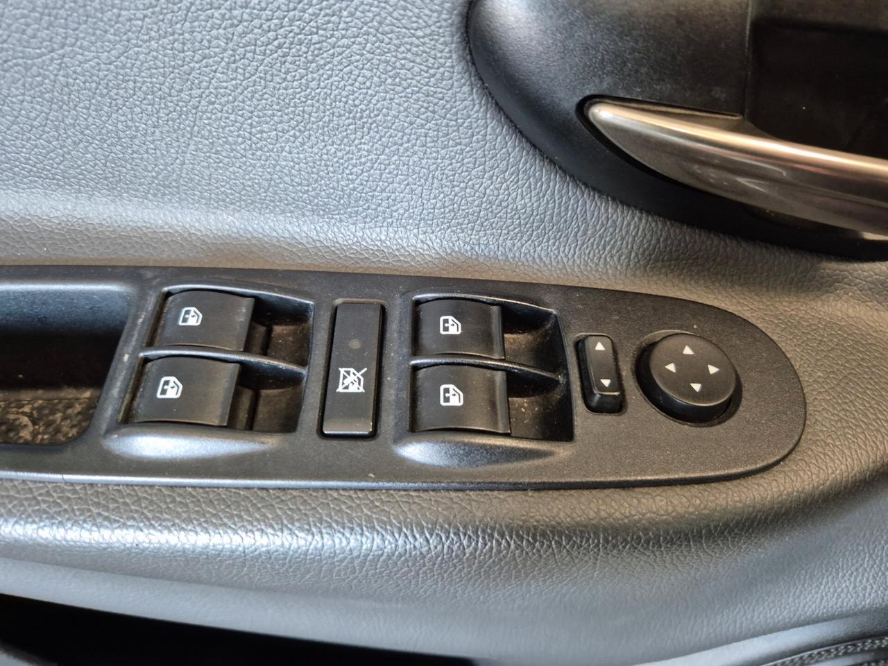 Lancia Ypsilon 1.2 69 CV 5 porte Gold