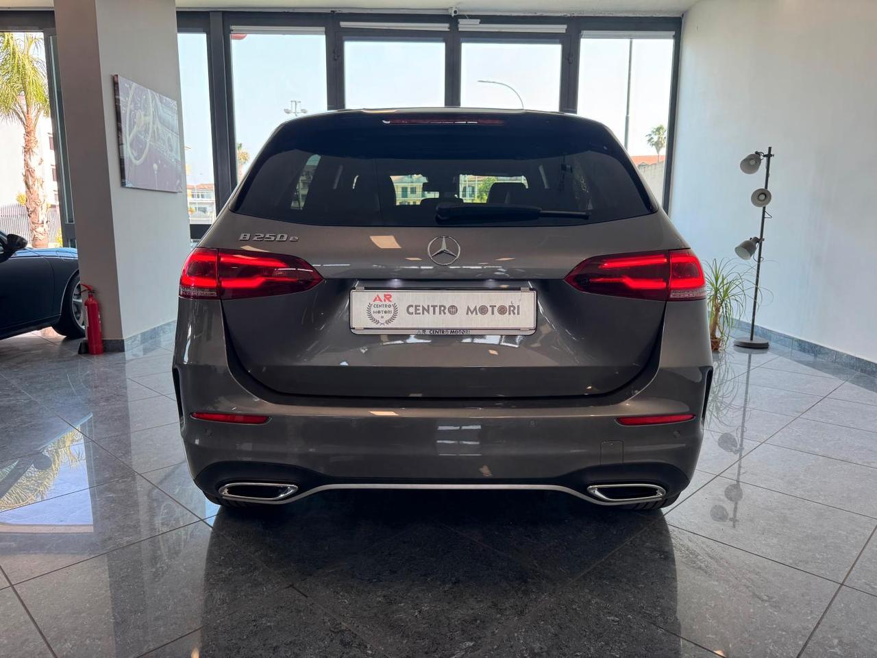 Mercedes B 250 e Plug in hybrid Amg (e EQ-POWER) Premium