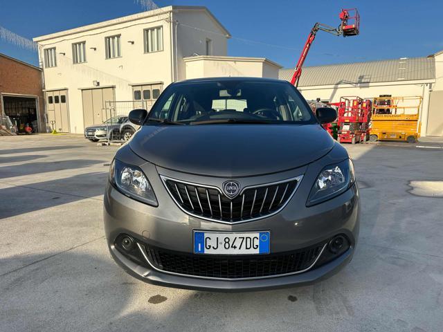 LANCIA Ypsilon 1.0 FireFly 5 porte S&S Hybrid Silver OK NEOPATENT