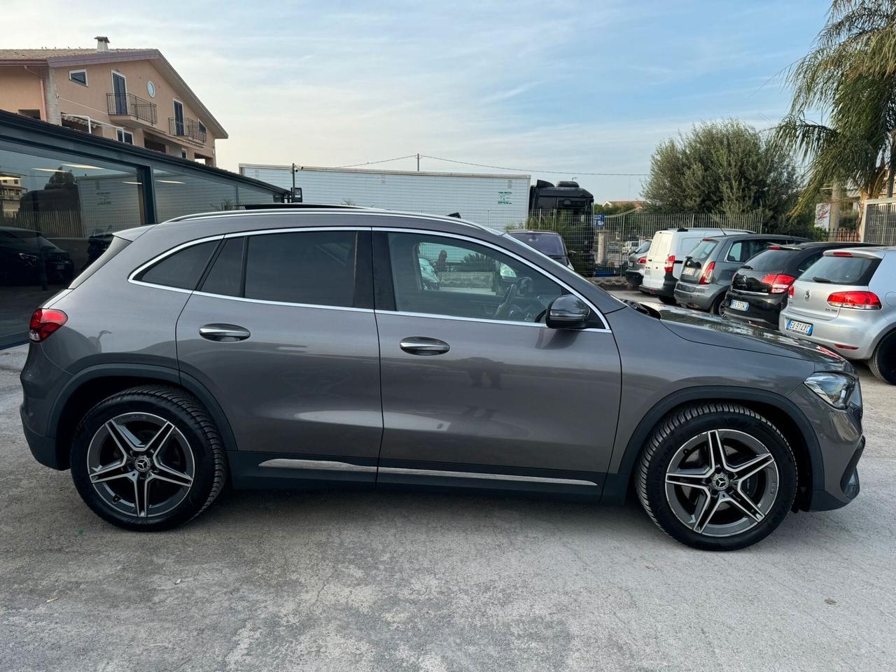 Mercedes-Benz Classe GLA Suv 200d Cv150 aut. AMG LINE Premium 2021