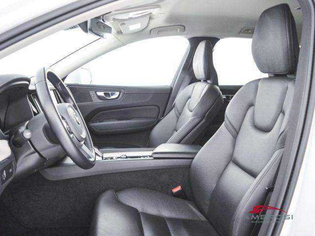 VOLVO XC60 B4 (d) AWD Geartronic Inscription
