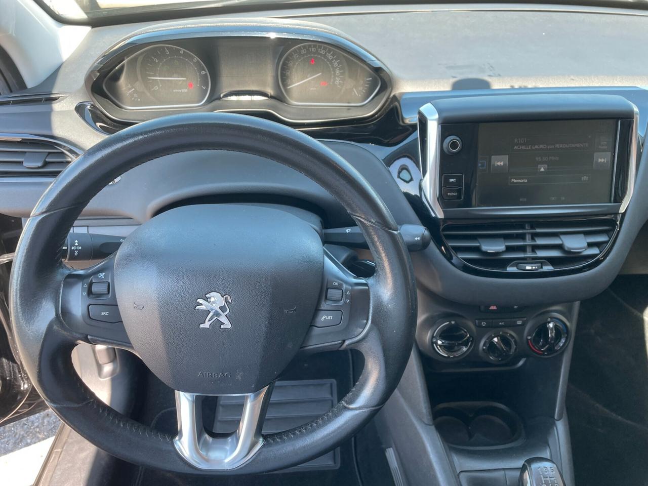 Peugeot 208 PureTech 82 5 porte Allure DISTRIBUZIONE NUOVA