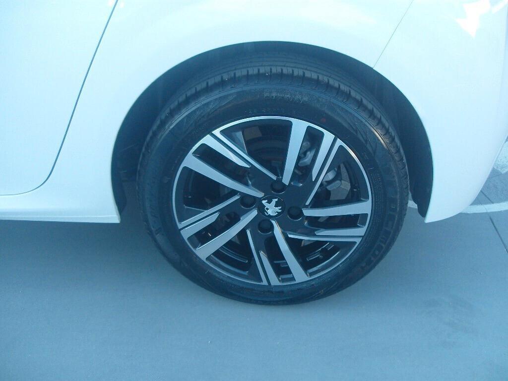 Peugeot 208 BlueHDi 100 CV Allure Pack - 2022
