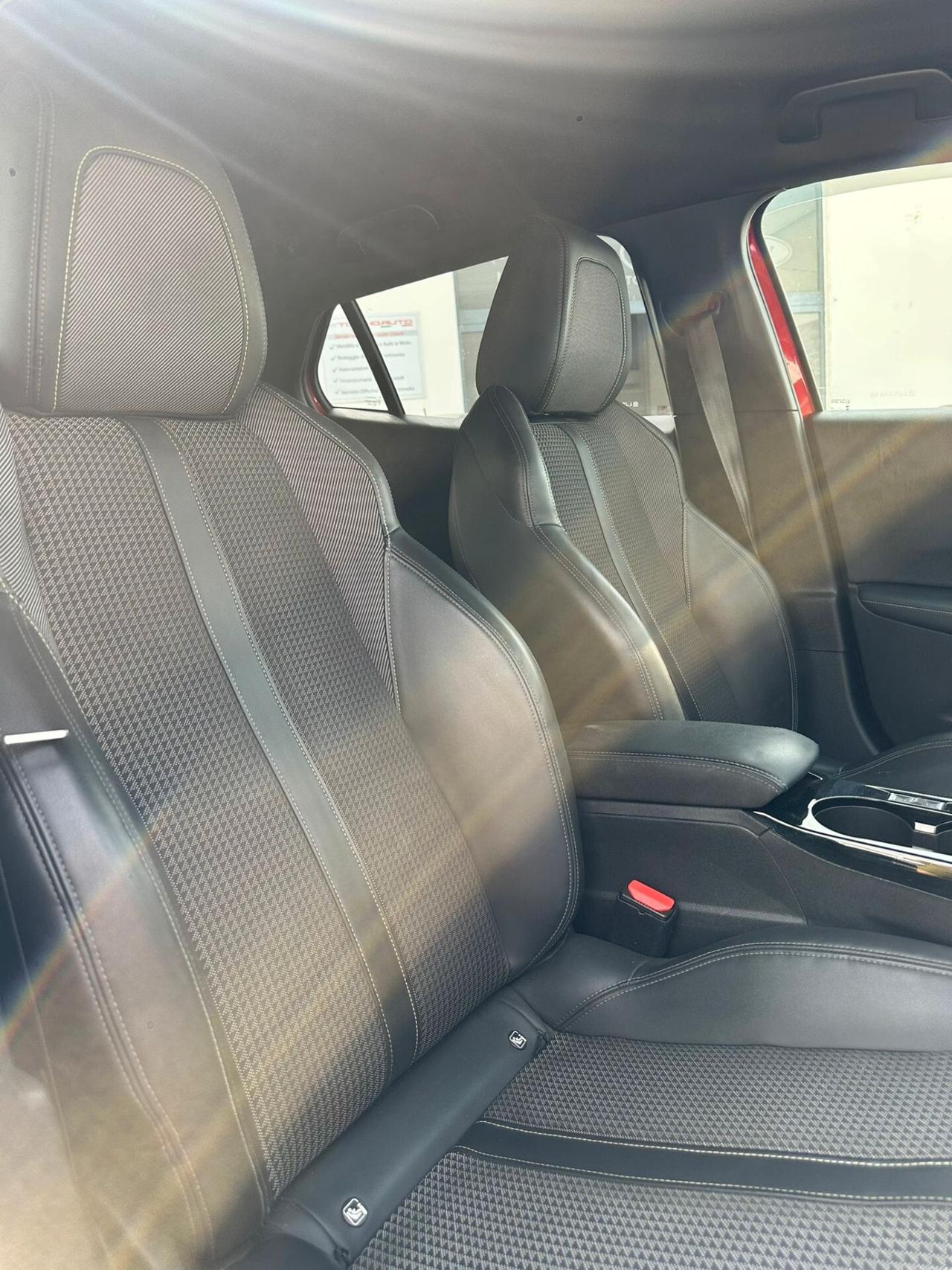 Peugeot 2008 GT Line 130cv Finanz. Senza Busta Paga