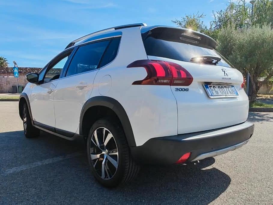 Peugeot 2008 BlueHDi 100 Allure