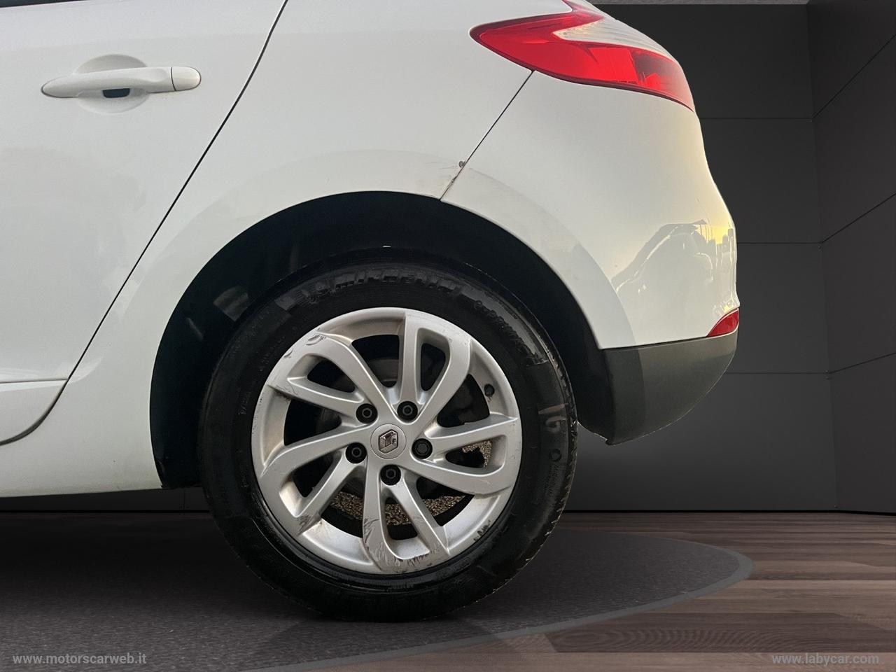 RENAULT Mégane 1.5 dCi 95 CV Wave