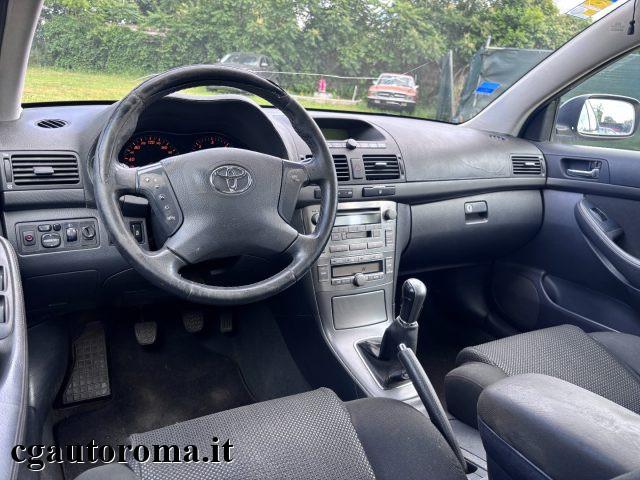 TOYOTA Avensis 2.0 D-4D 16V Station Wagon