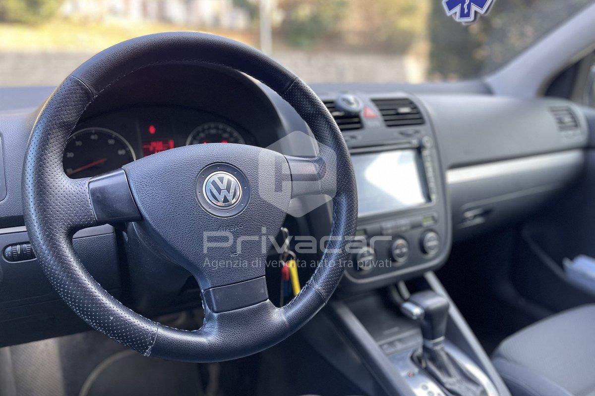 VOLKSWAGEN Golf 2.0 16V FSI 5p. Sportline