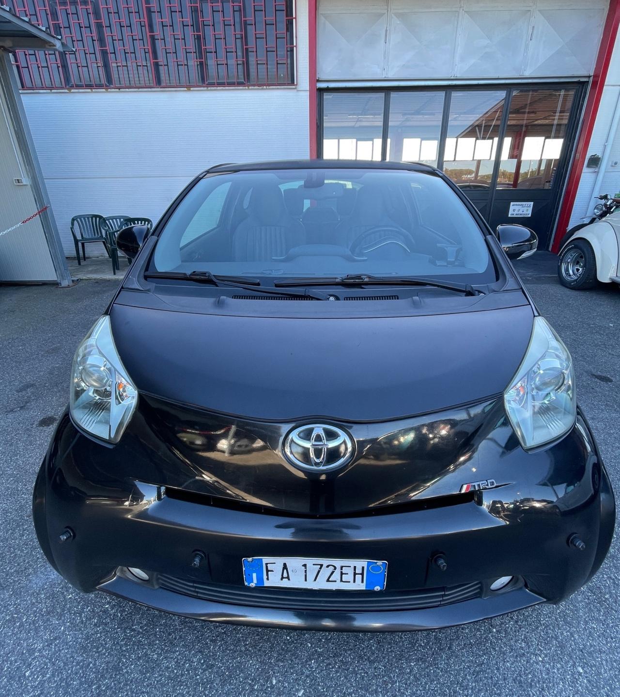 Toyota iQ 1.4 DIESEL RARISSIMA