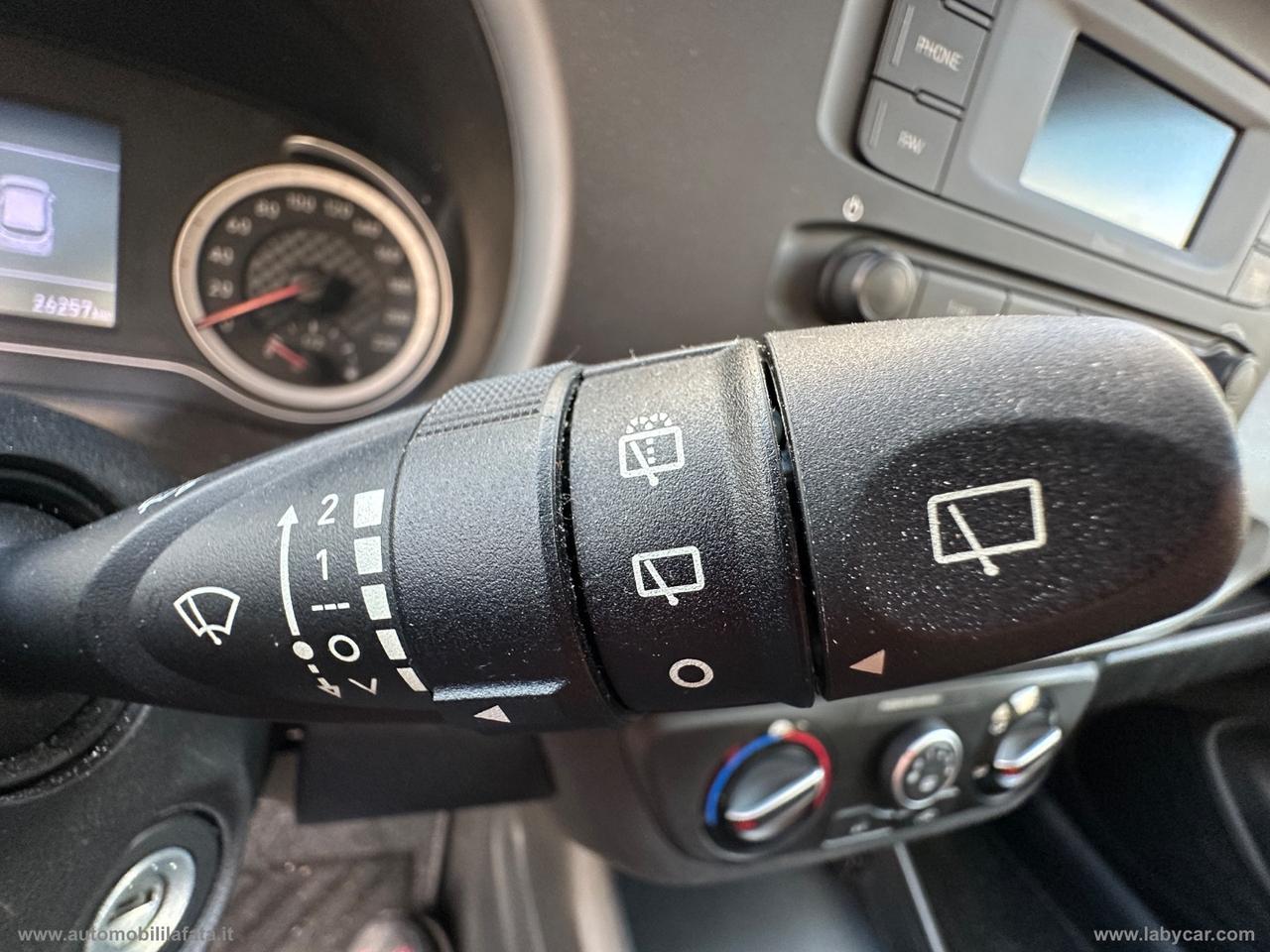 HYUNDAI i10 1.0 MPI Tech 26.000 KM
