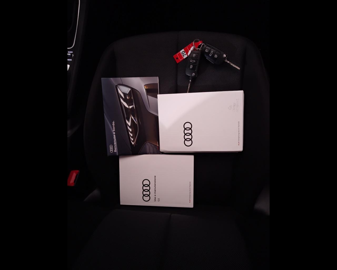 AUDI Q2 I 2021 - Q2 30 2.0 tdi Admired