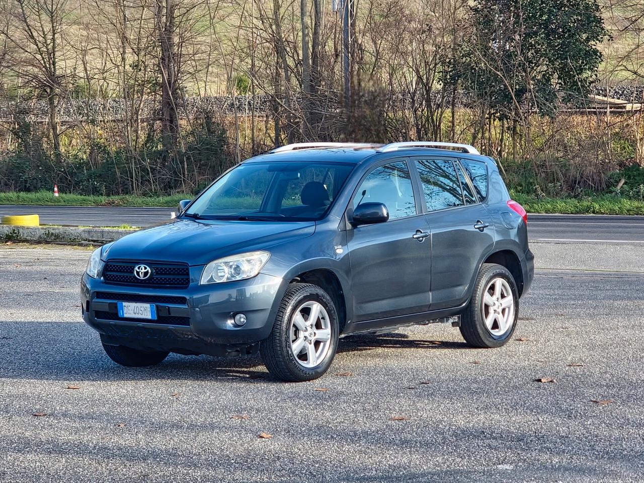 Toyota RAV 4 RAV4 2.2 D-4D 136 CV 4X4 Luxury 2006-E4 Manuale