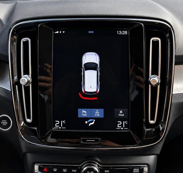 VOLVO XC40 T4 Recharge Plug-in Hybrid Inscription Expression