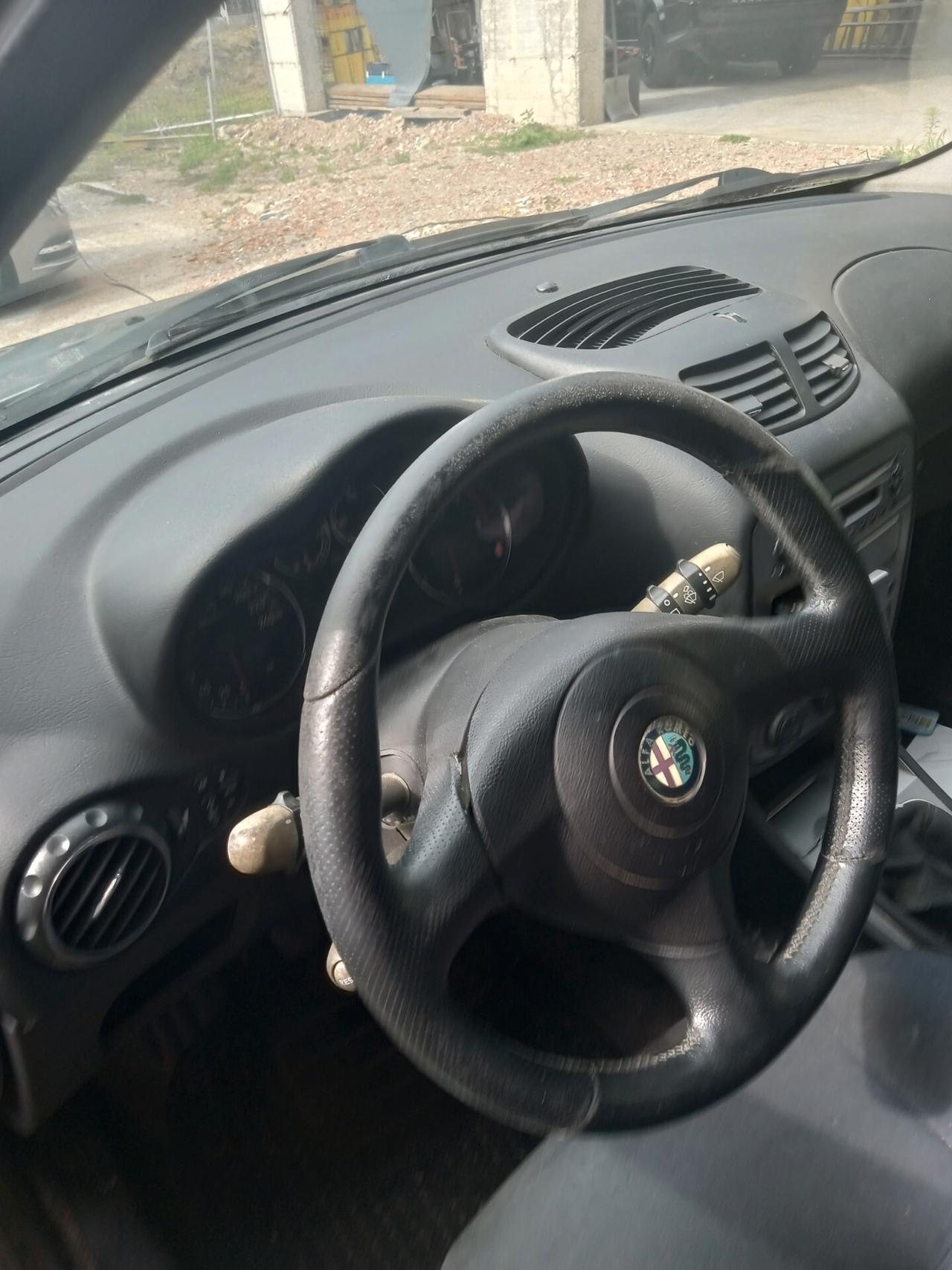 Alfa Romeo 147 1.9 JTD 16V cat 5 porte 6 marce