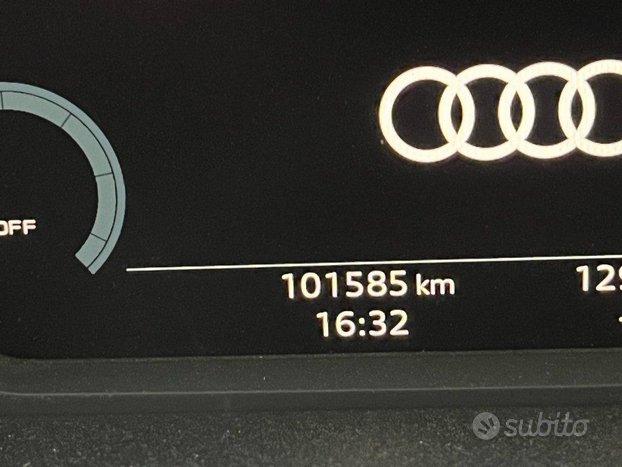 AUDI Q3 2.0 TDI 150 CV Business