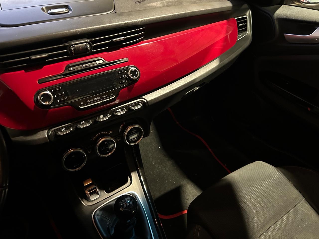 Alfa Romeo Giulietta 2.0 Jtdm Distinctive