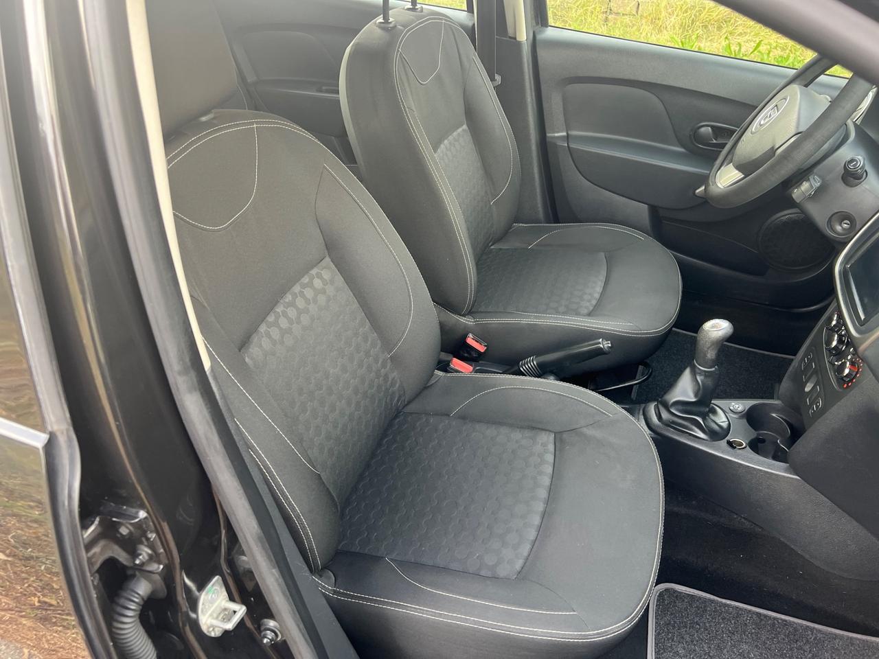 Dacia Sandero 1.2 16V GPL 75CV