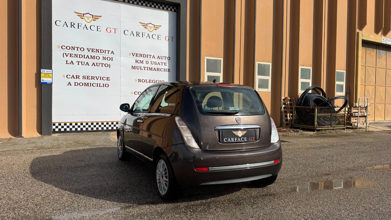 Lancia Ypsilon 1.2 69 CV NEOPATENTATI - 2011