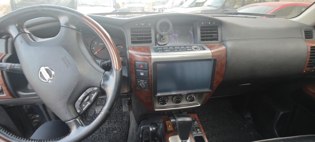 Nissan Patrol 3.0 TD Di 5 porte Luxury Wagon