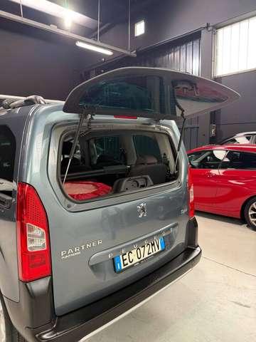 Peugeot Partner Neopatentati GPL 7 Posti