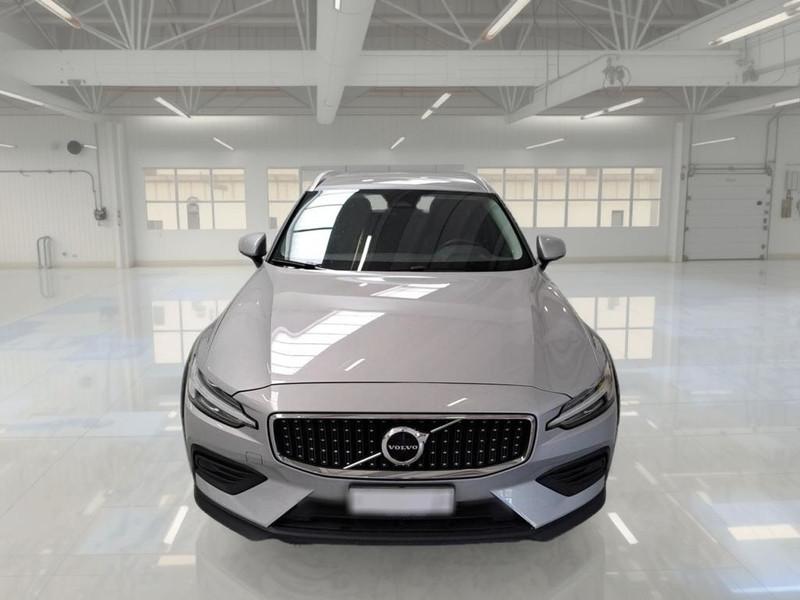 VOLVO V60 CROSS COUNTRY B4 D AWD AUTOM. CORE STATION WAGON