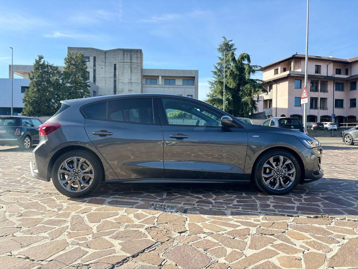 Ford Focus 1.5 ecoblue ST-Line 115cv auto