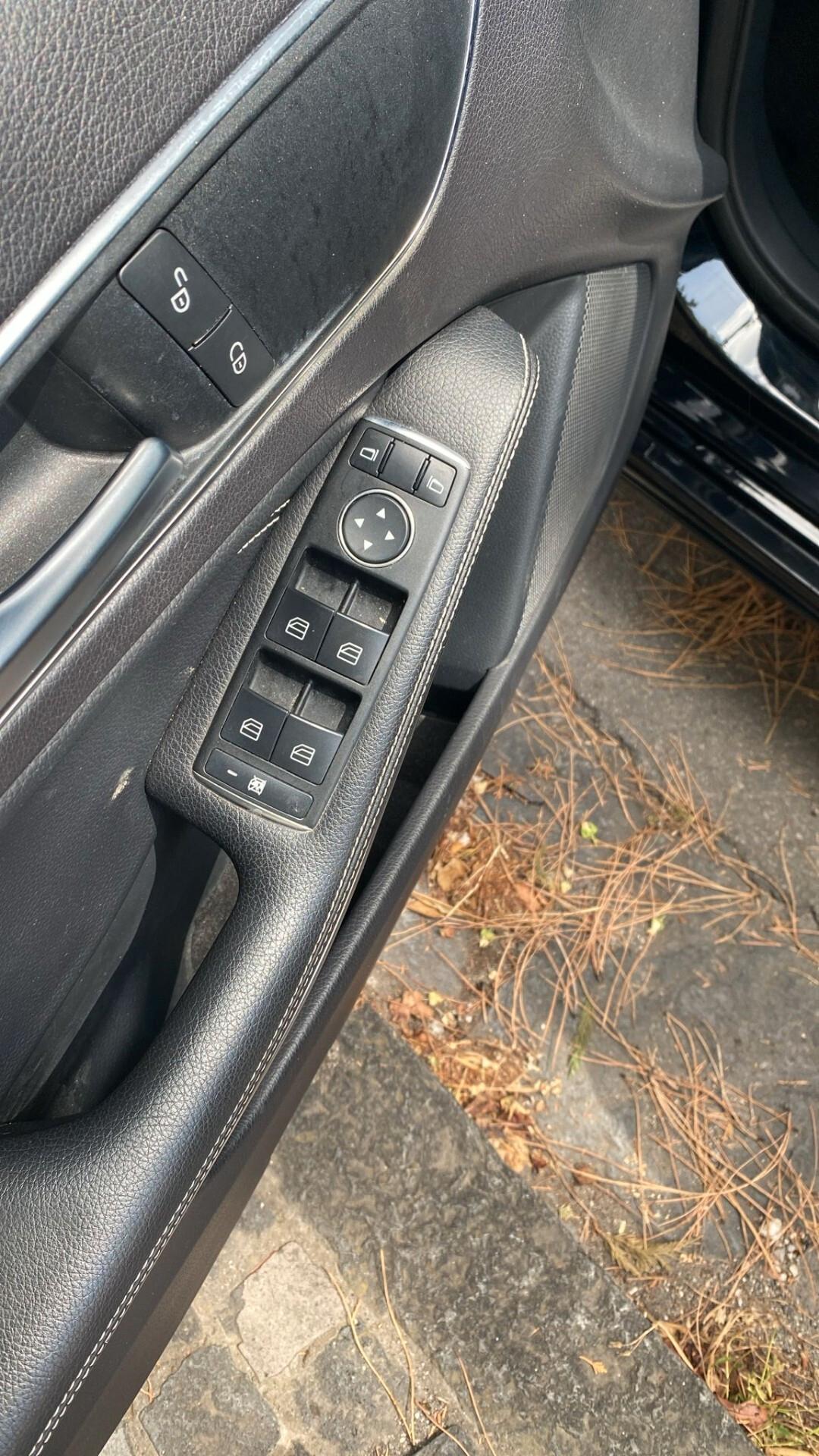 Mercedes-benz A 200 A 220 CDI Automatic Premium