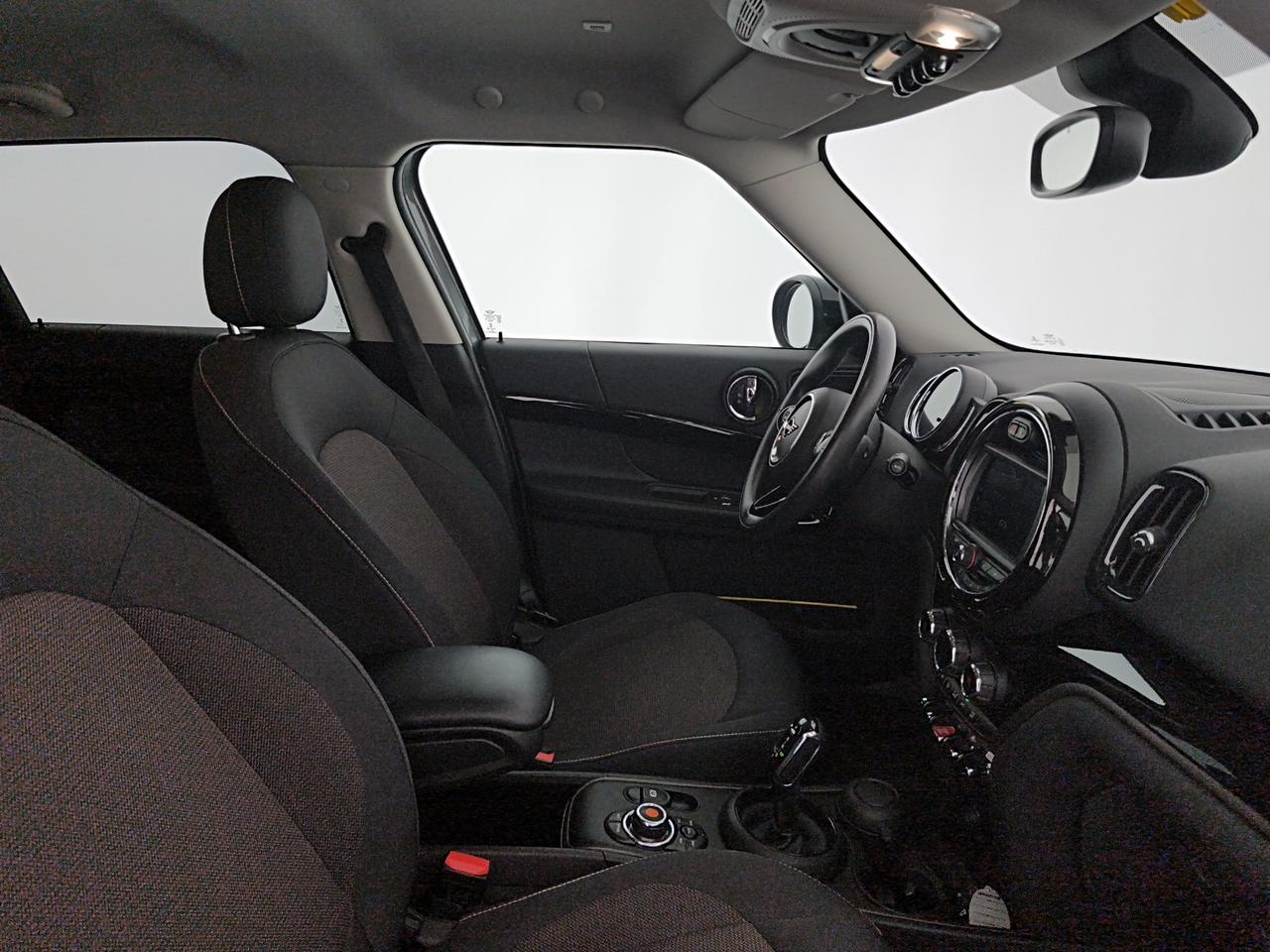 MINI Countryman Cooper D Hype