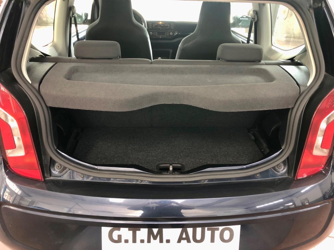Volkswagen up! 1.0 benzina per neopatentati