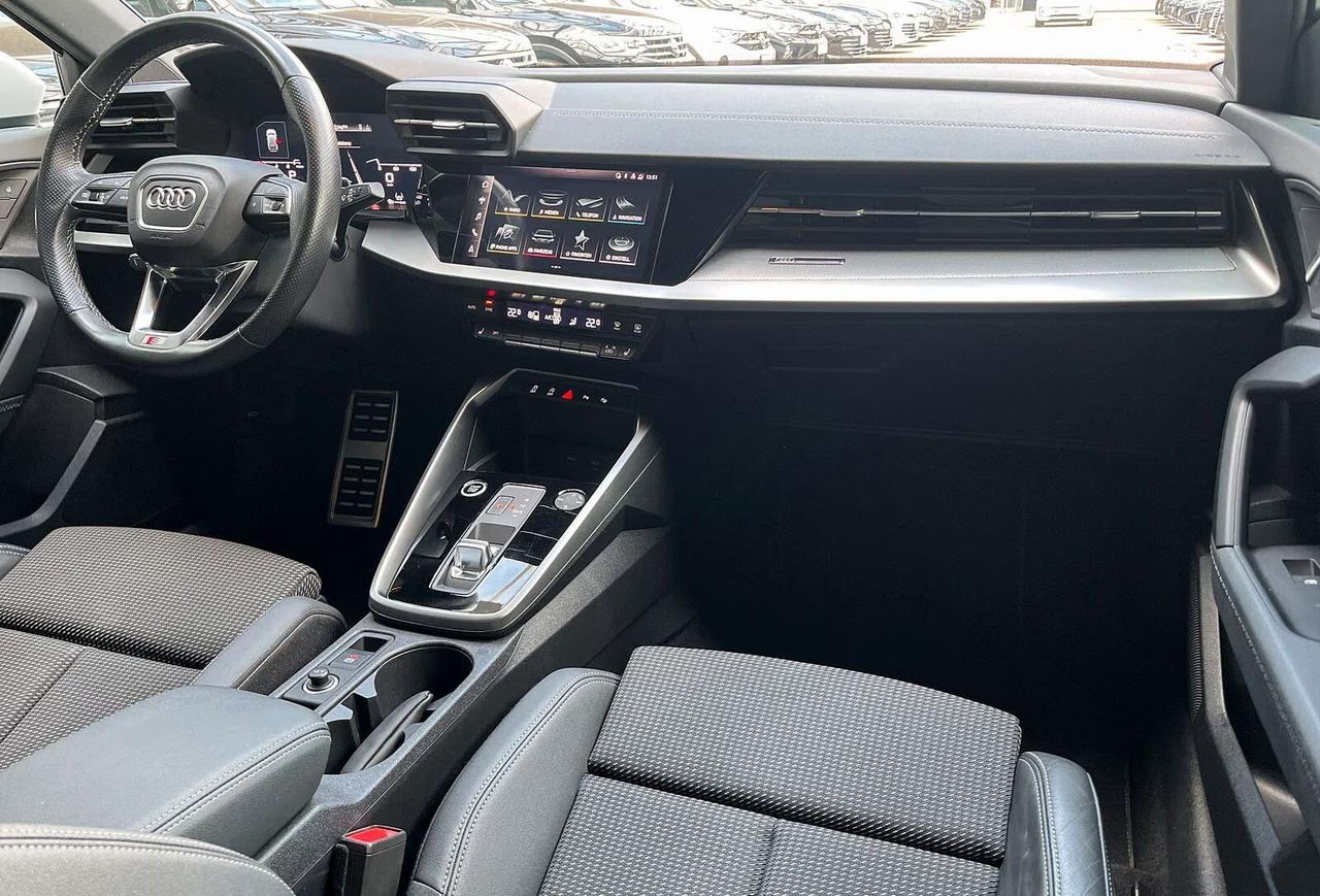 Audi A3 SPB 30 TFSI S line edition