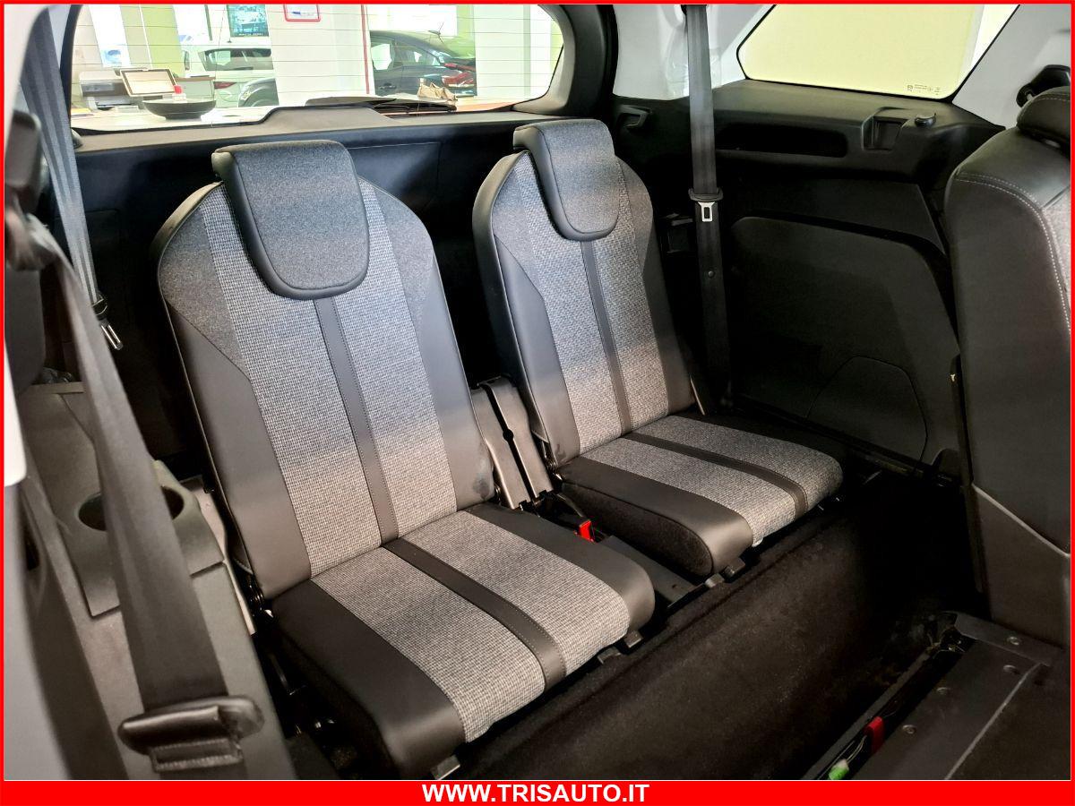 PEUGEOT 5008 1.5 Bluehdi Allure 7 posti NEOPATENTATI (TETTO PANORAMICO)