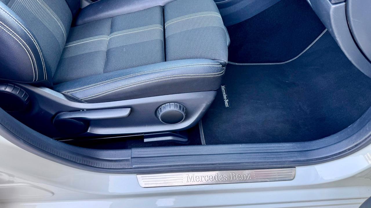 Mercedes-benz A 180 d Premium